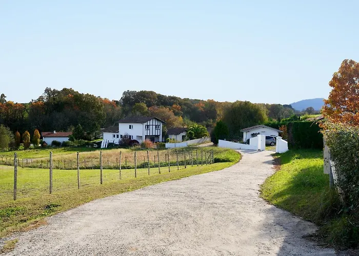 Au Pays Basque Ahetze